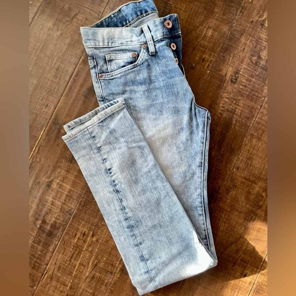 Men’s H&M denim. Size 28/32 Slim fit